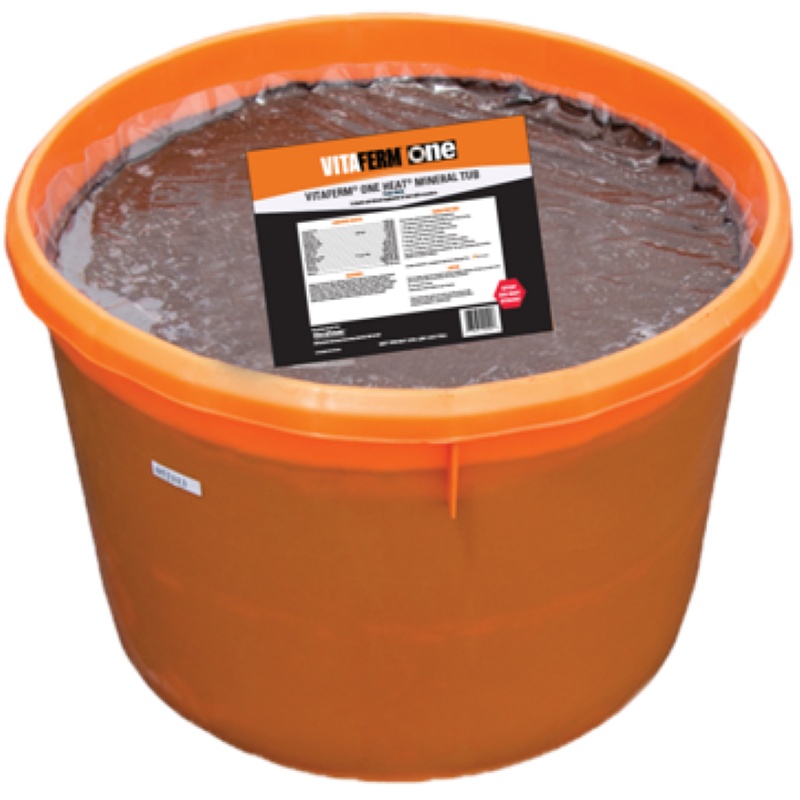 VitaFerm One with HEAT All-Season Mineral Tub 50 lb
